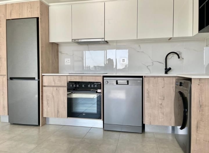 1 Bedroom Property for Sale in Waterfall Gauteng