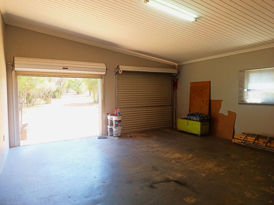 Commercial Property for Sale in Kameelfontein Gauteng