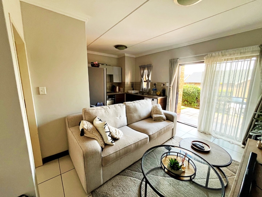 1 Bedroom Property for Sale in Scarlet Park Gauteng