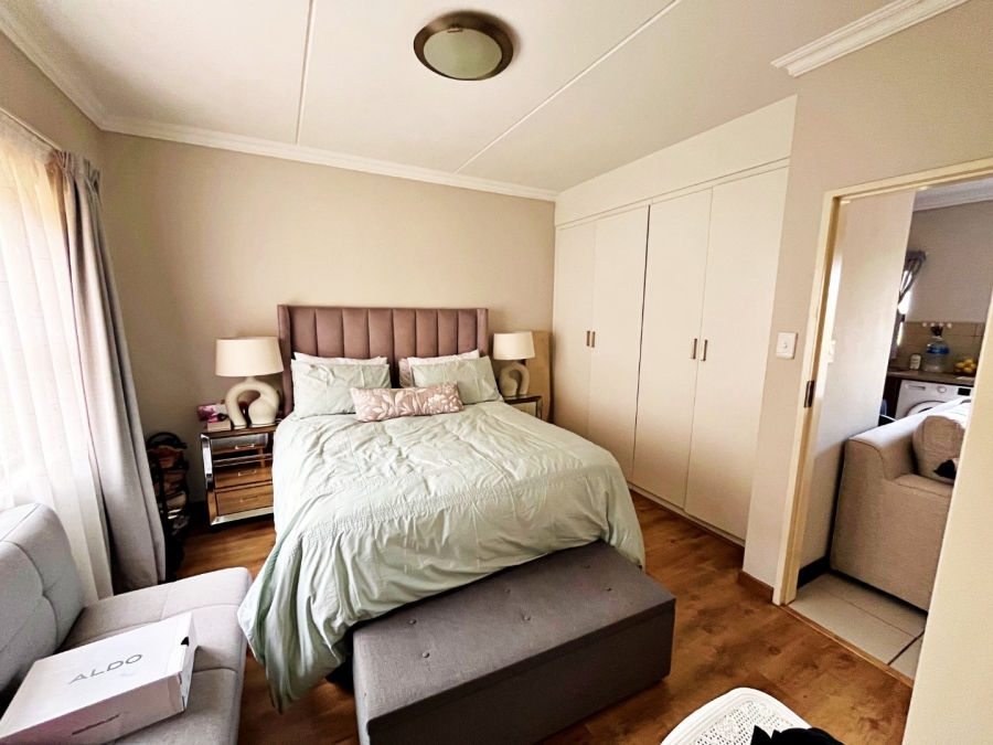 1 Bedroom Property for Sale in Scarlet Park Gauteng