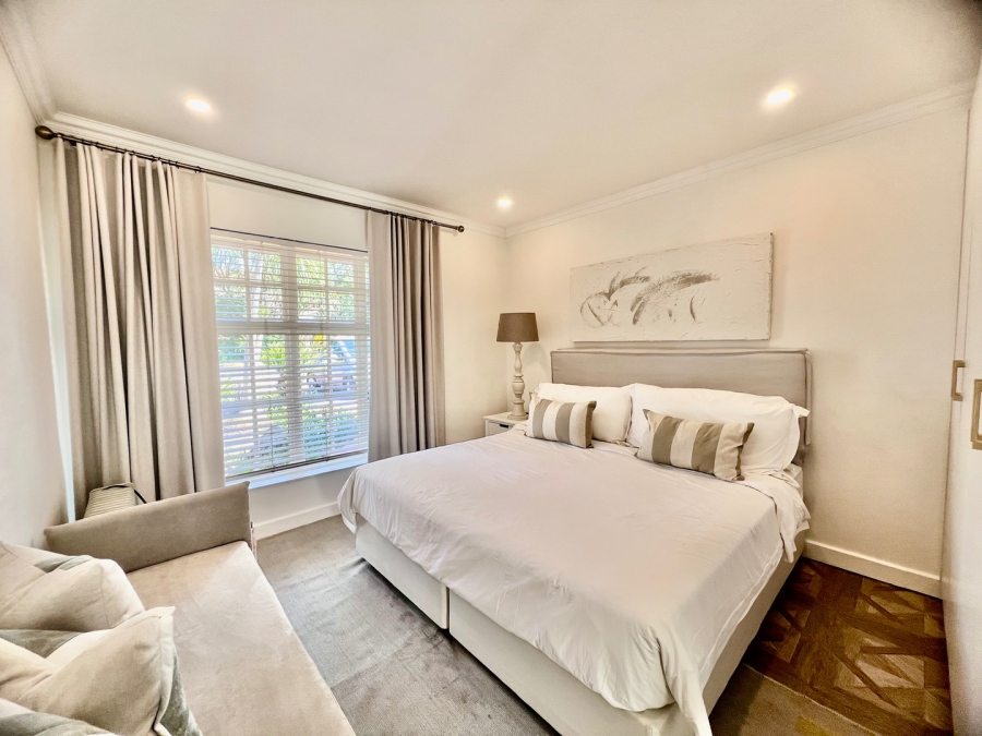 5 Bedroom Property for Sale in Silver Lakes Gauteng