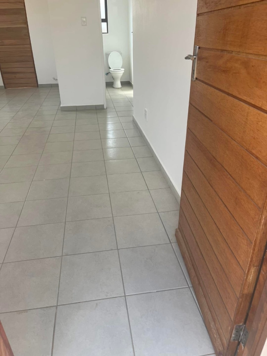 2 Bedroom Property for Sale in Windmill Park Gauteng