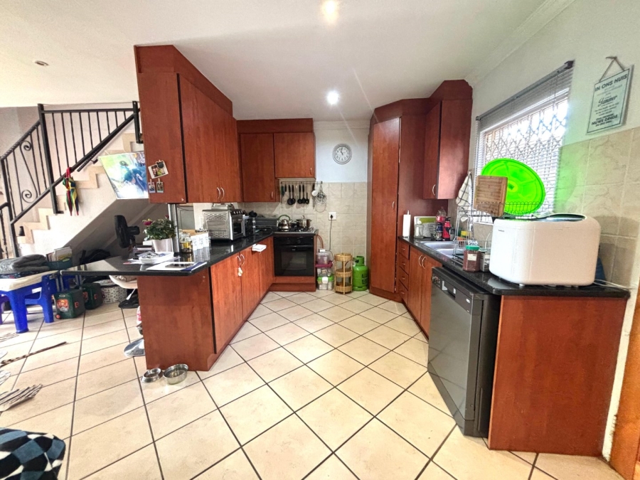 2 Bedroom Property for Sale in Annlin Gauteng