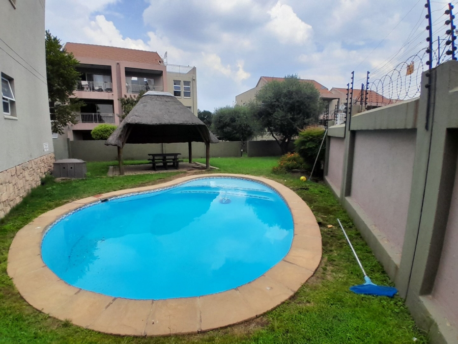 2 Bedroom Property for Sale in Sunninghill Gauteng