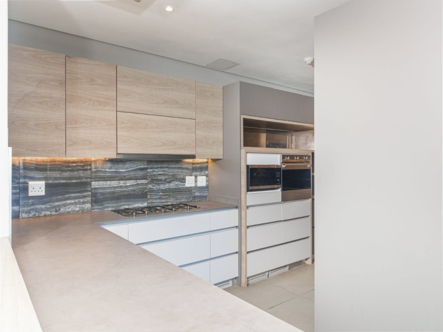 To Let 3 Bedroom Property for Rent in Rosebank Gauteng