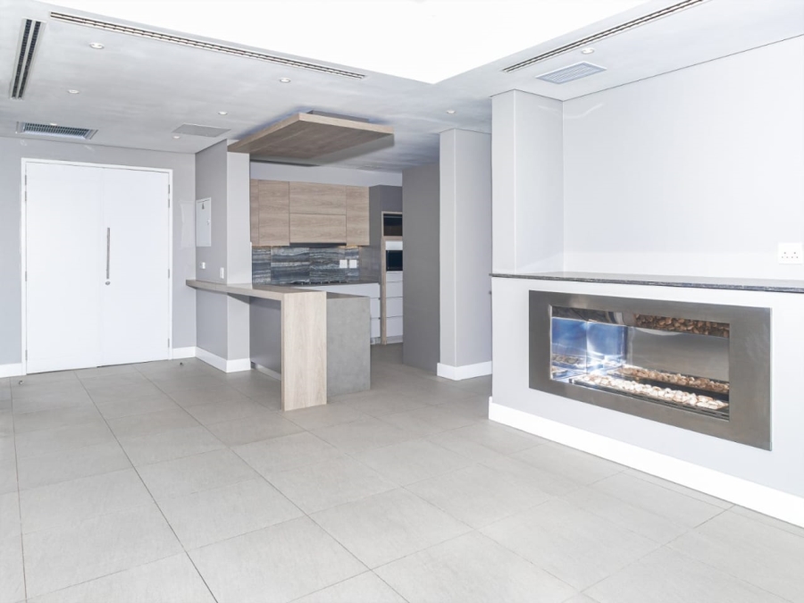 To Let 3 Bedroom Property for Rent in Rosebank Gauteng