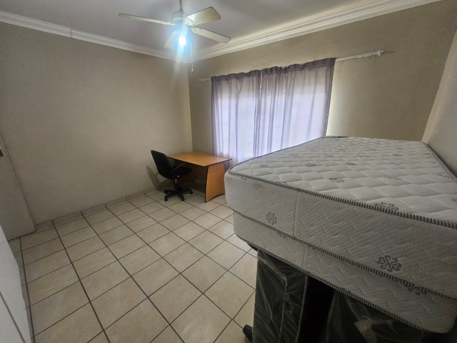To Let 4 Bedroom Property for Rent in Mnandi Gauteng