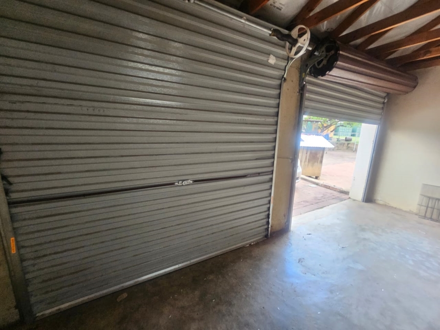 To Let 4 Bedroom Property for Rent in Mnandi Gauteng