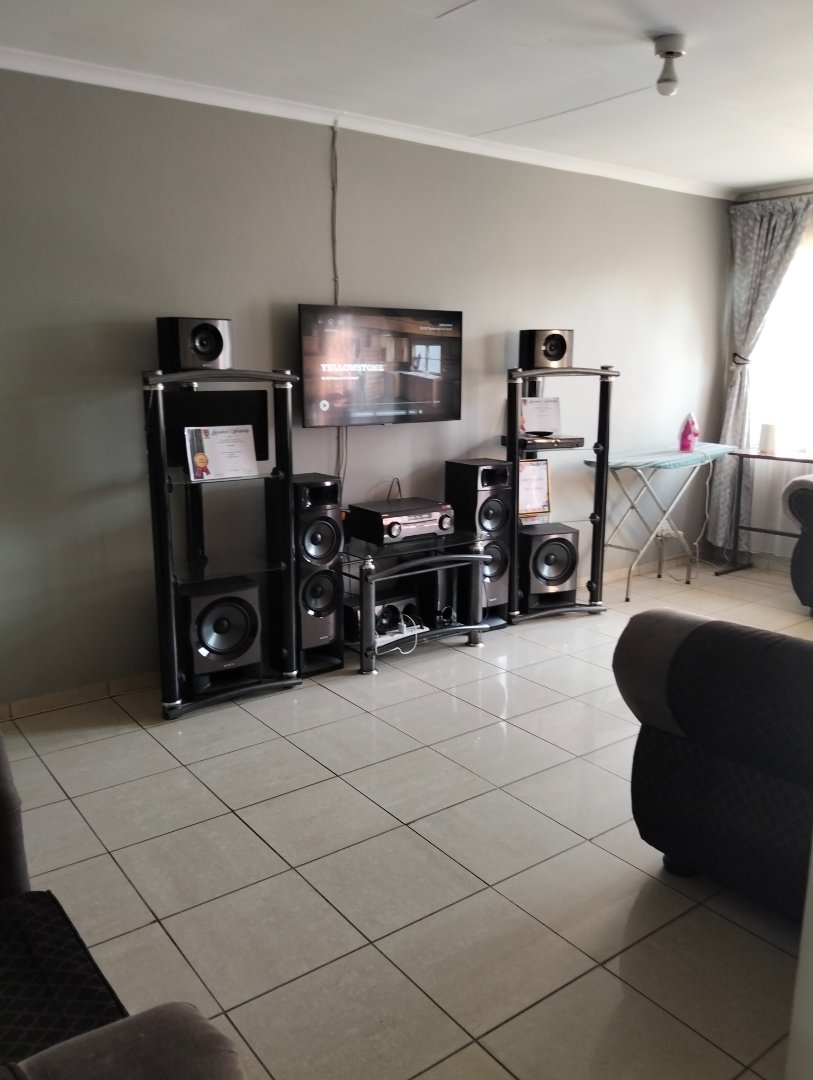 3 Bedroom Property for Sale in Elandspoort Gauteng