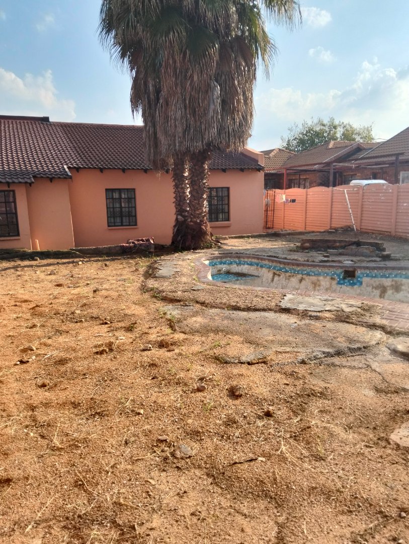 3 Bedroom Property for Sale in Elandspoort Gauteng