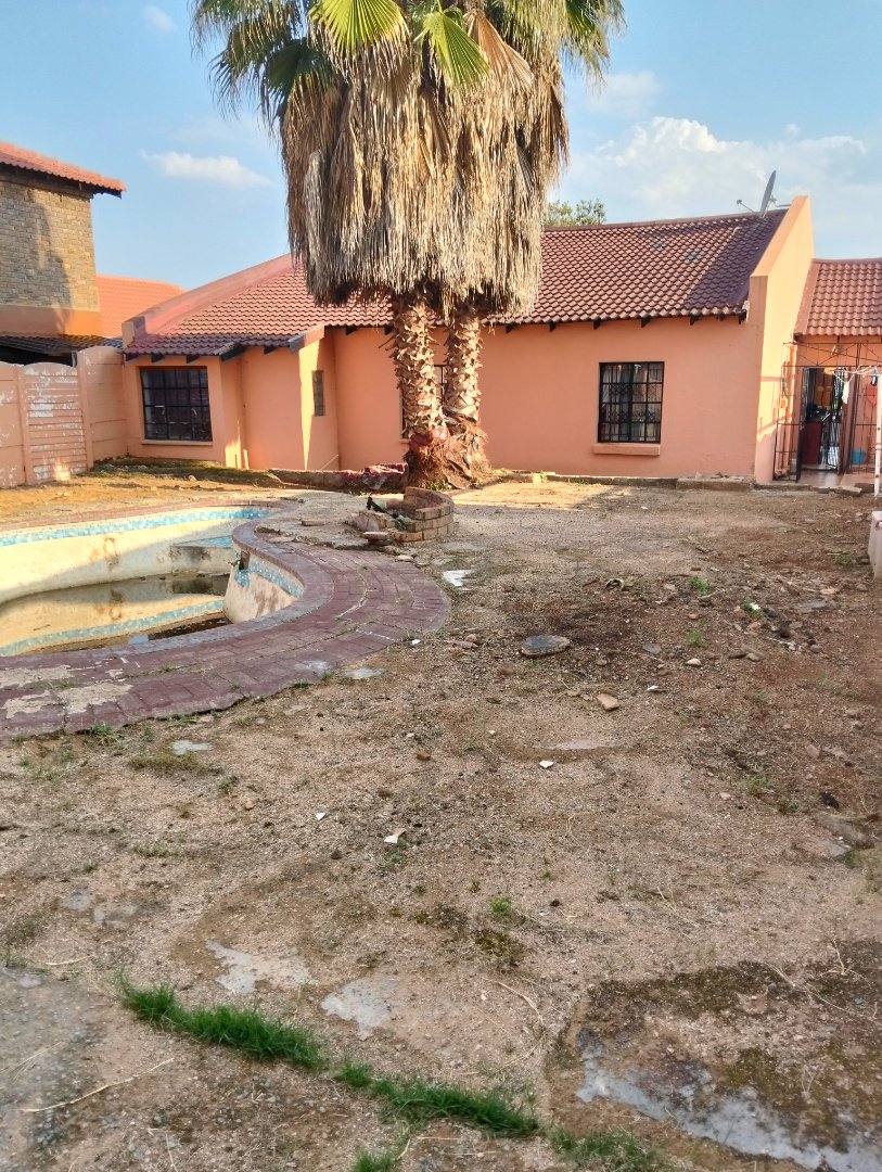 3 Bedroom Property for Sale in Elandspoort Gauteng