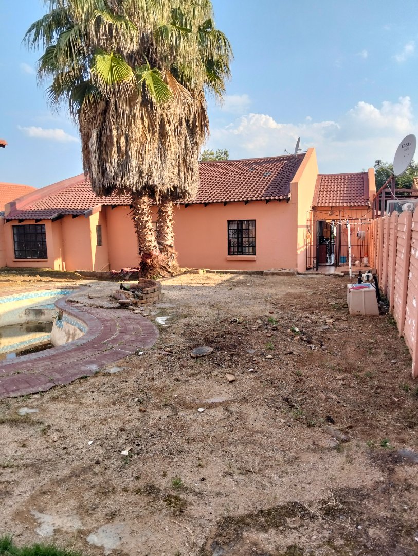 3 Bedroom Property for Sale in Elandspoort Gauteng