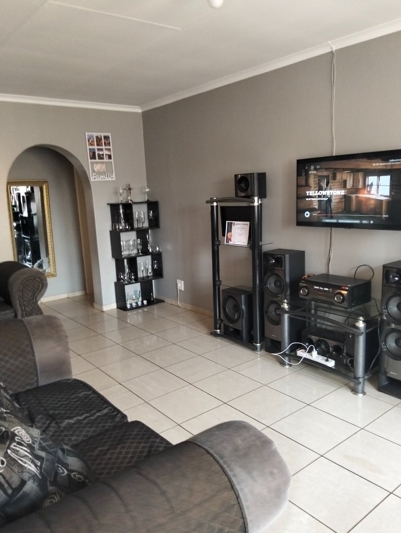 3 Bedroom Property for Sale in Elandspoort Gauteng