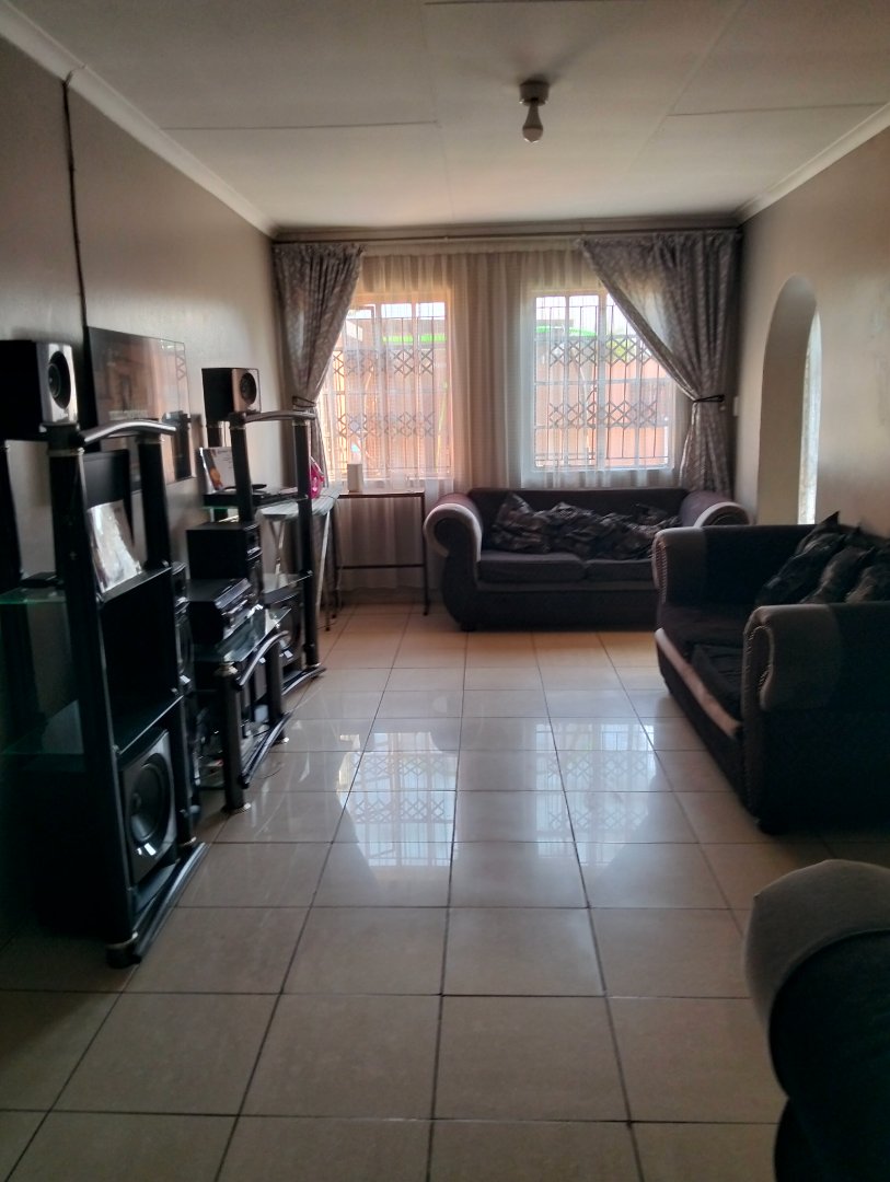 3 Bedroom Property for Sale in Elandspoort Gauteng
