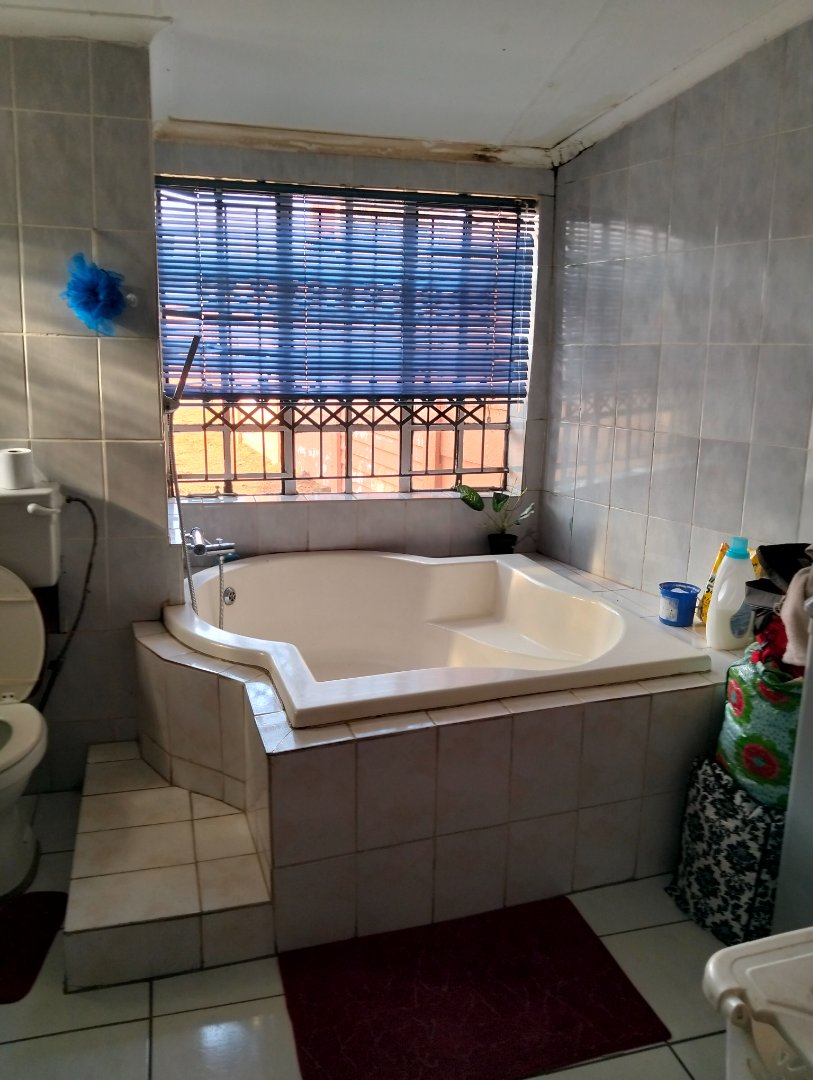 3 Bedroom Property for Sale in Elandspoort Gauteng