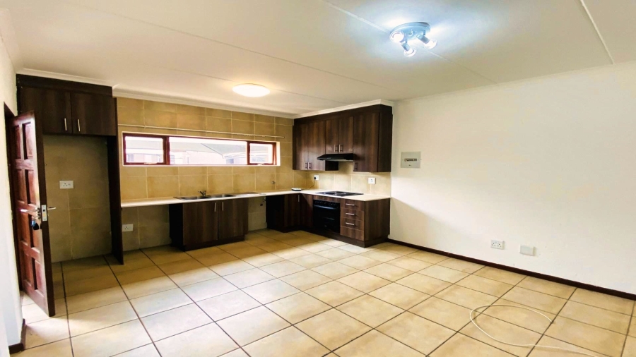 2 Bedroom Property for Sale in Helderwyk Gauteng