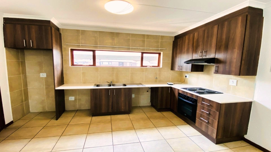 2 Bedroom Property for Sale in Helderwyk Gauteng