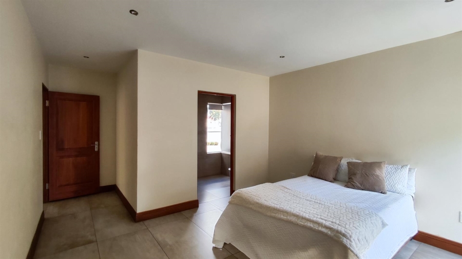 5 Bedroom Property for Sale in Helderwyk Gauteng