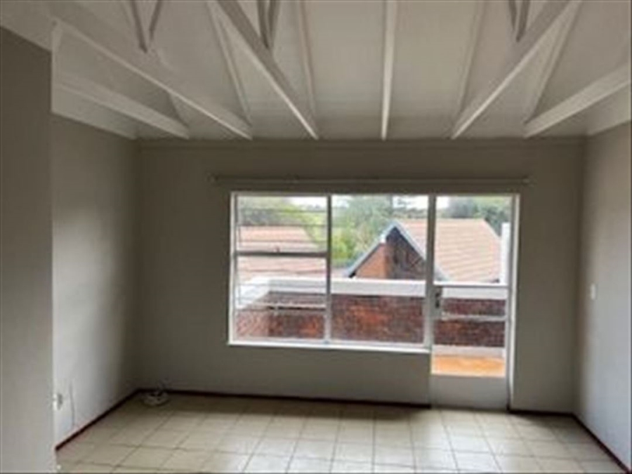 2 Bedroom Property for Sale in Glen Marais Gauteng