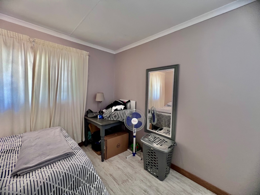 To Let 1 Bedroom Property for Rent in Waterkloof Gauteng