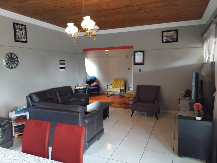 4 Bedroom Property for Sale in Muckleneuk Gauteng