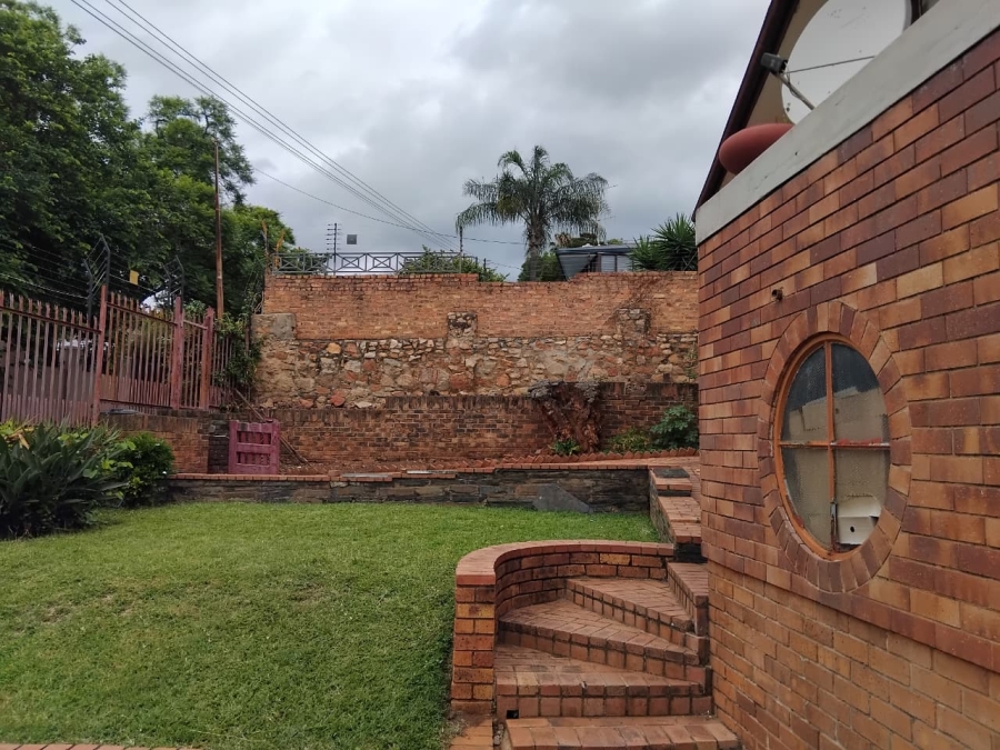 4 Bedroom Property for Sale in Muckleneuk Gauteng