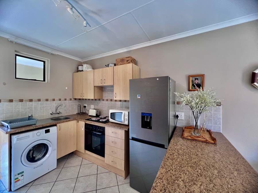 1 Bedroom Property for Sale in Die Wilgers Gauteng