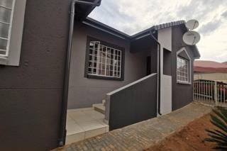 3 Bedroom Property for Sale in Amandasig Gauteng