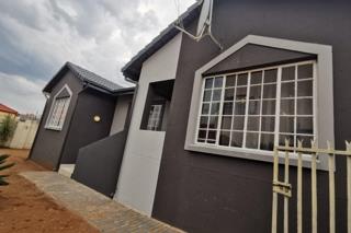 3 Bedroom Property for Sale in Amandasig Gauteng