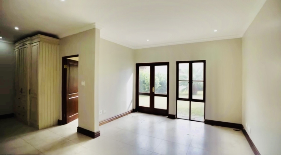 5 Bedroom Property for Sale in Silver Lakes Gauteng