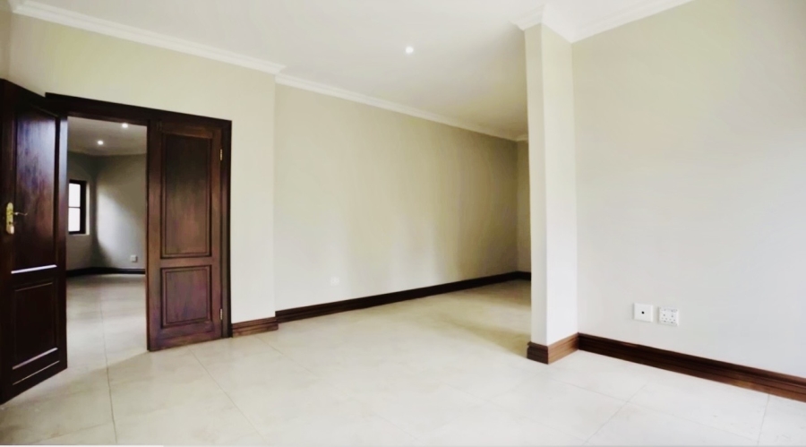 5 Bedroom Property for Sale in Silver Lakes Gauteng
