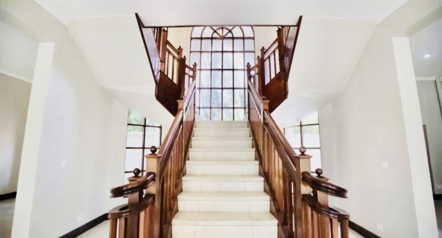 5 Bedroom Property for Sale in Silver Lakes Gauteng