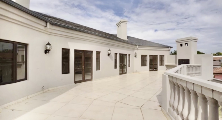 5 Bedroom Property for Sale in Silver Lakes Gauteng