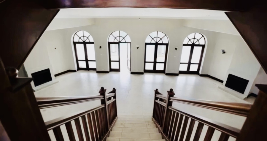 5 Bedroom Property for Sale in Silver Lakes Gauteng