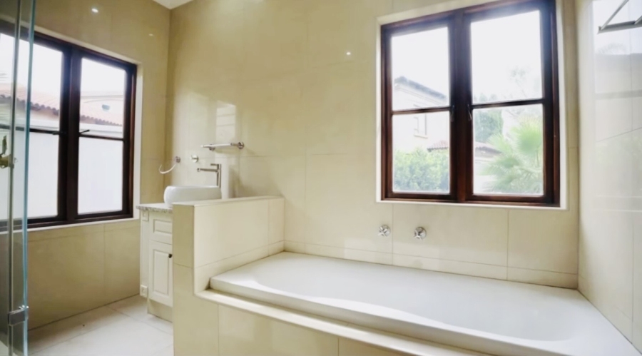 To Let 5 Bedroom Property for Rent in Silver Lakes Gauteng