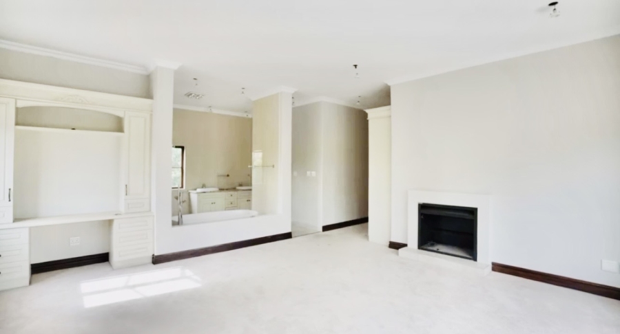 To Let 5 Bedroom Property for Rent in Silver Lakes Gauteng