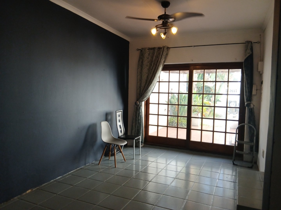 To Let 1 Bedroom Property for Rent in Parkhurst Gauteng