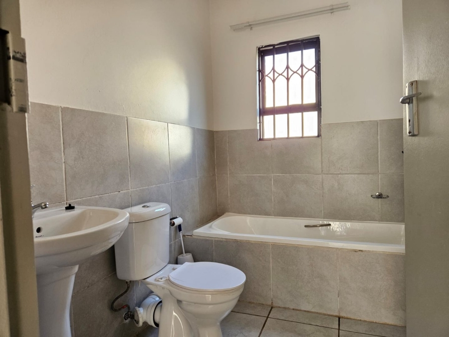 3 Bedroom Property for Sale in Lindhaven Gauteng