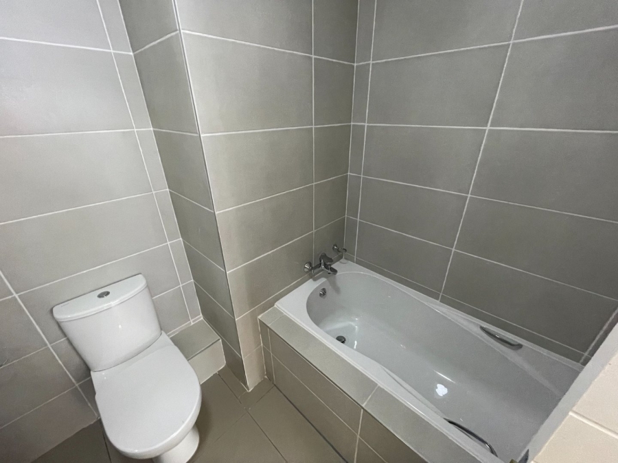 To Let 1 Bedroom Property for Rent in Bryanston Gauteng