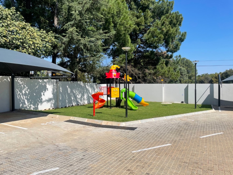 To Let 1 Bedroom Property for Rent in Bryanston Gauteng