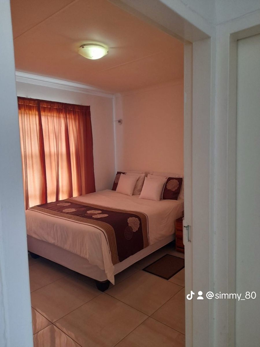 2 Bedroom Property for Sale in Windmill Park Gauteng