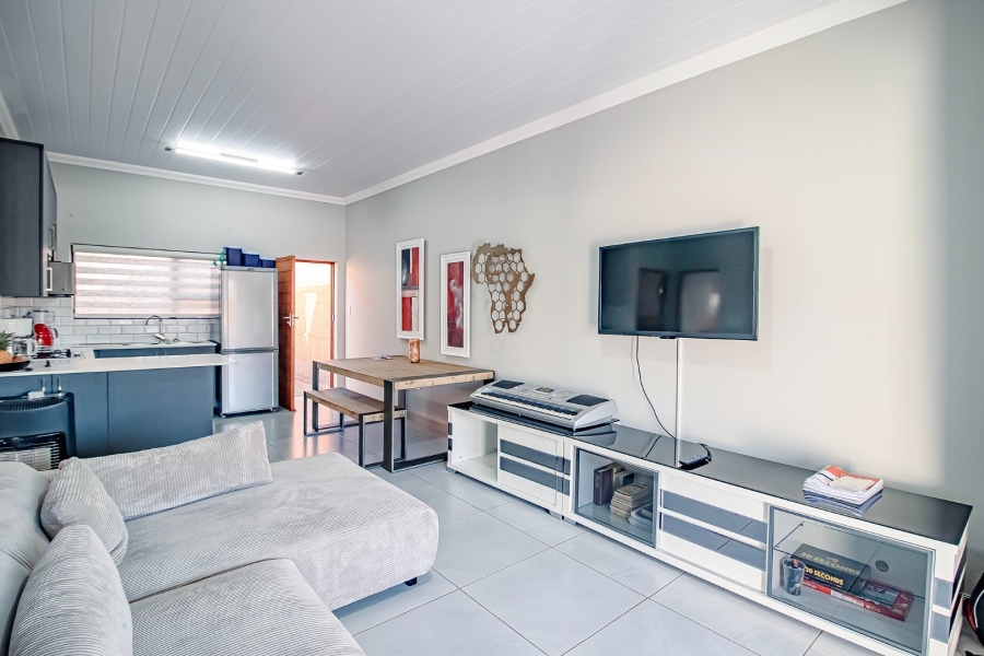 2 Bedroom Property for Sale in Annlin Gauteng