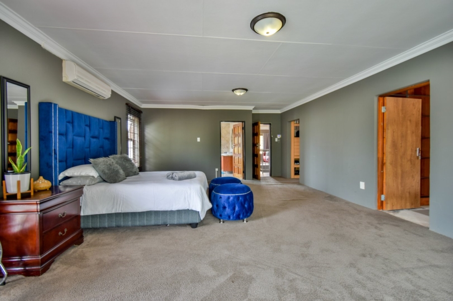 5 Bedroom Property for Sale in Gezina Gauteng