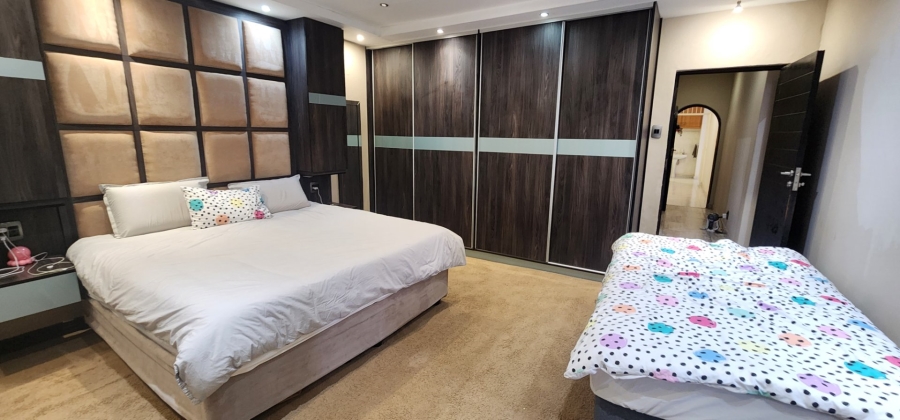 4 Bedroom Property for Sale in Laudium Gauteng