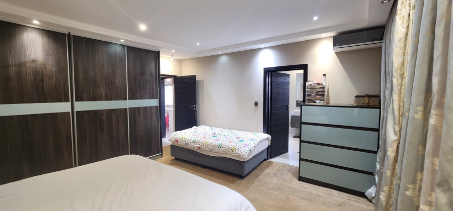 4 Bedroom Property for Sale in Laudium Gauteng