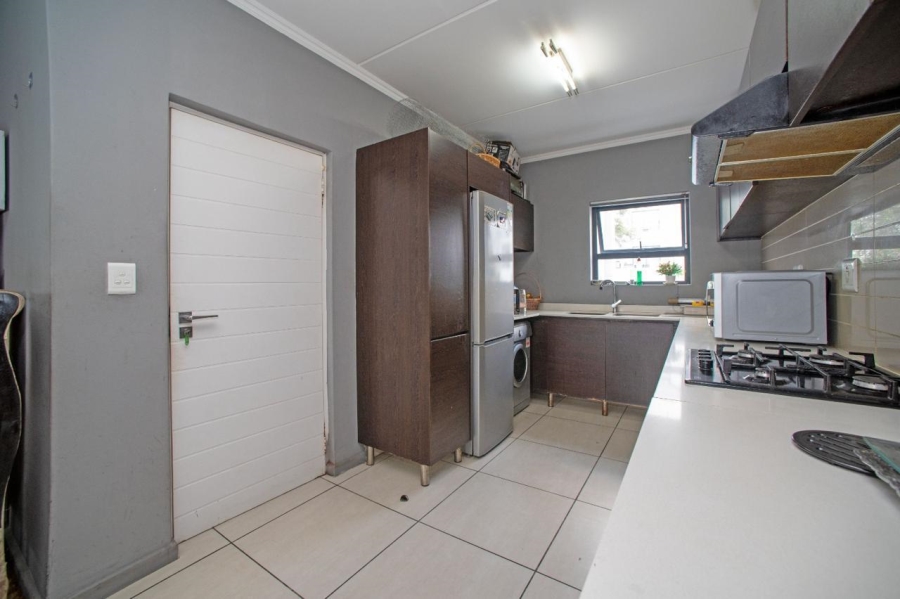 3 Bedroom Property for Sale in Greenstone Hill Gauteng