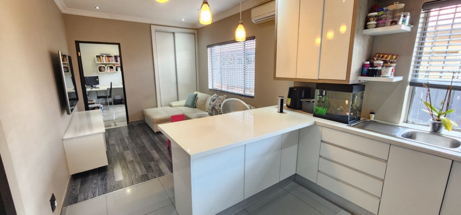 To Let 4 Bedroom Property for Rent in Laudium Gauteng