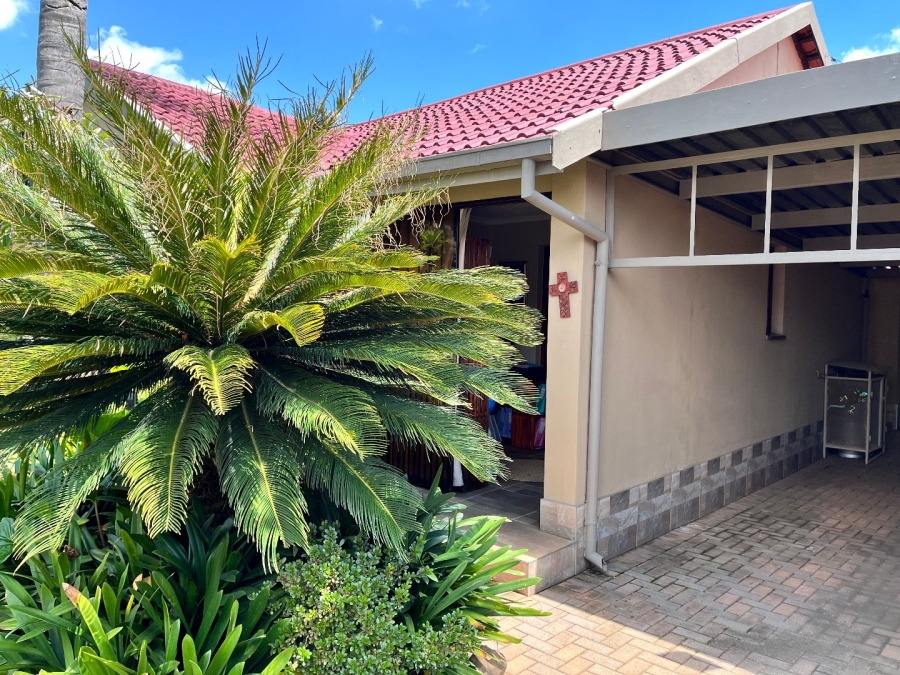 4 Bedroom Property for Sale in Montana Tuine Gauteng