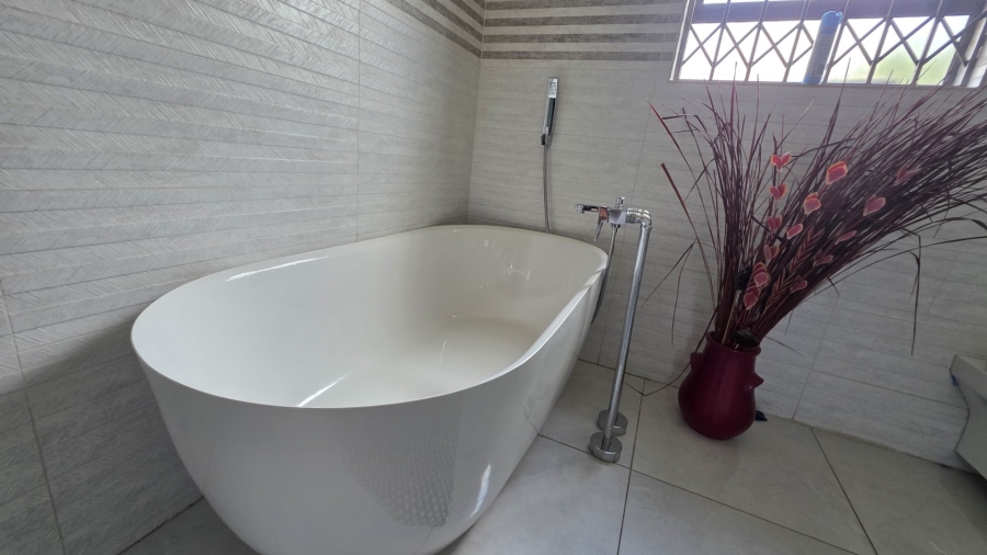 3 Bedroom Property for Sale in Montana Tuine Gauteng