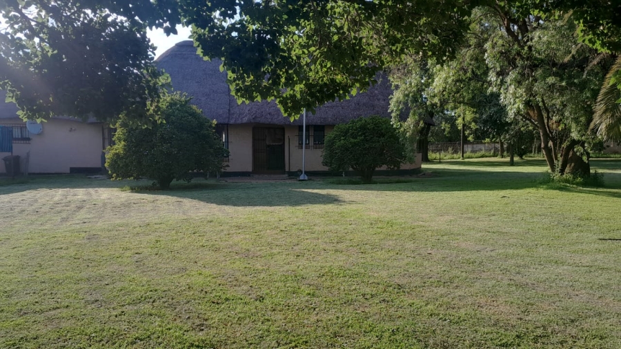  Bedroom Property for Sale in Blue Hills AH Gauteng